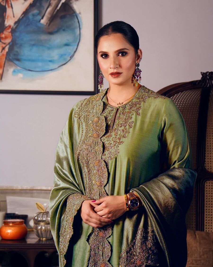FANCY HEAVY CHINON SILK EMBROIDERY WORK TOP DHOTI WITH DUPATTA MEHENDI