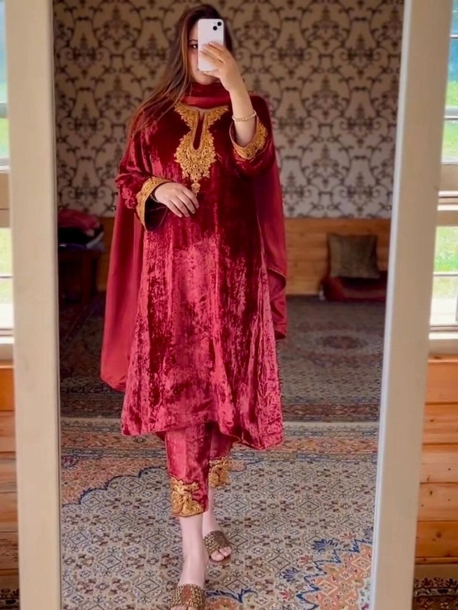 FASHIONABLE VELVET EMBROIDERY SEQUENCE WORK TOP BOTTOM WITH DUPATTA MAROON