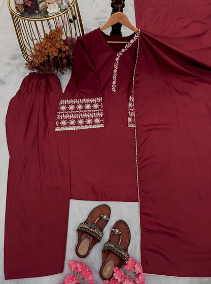 FANCY NATURAL SATIN EMBROIDERY Suit