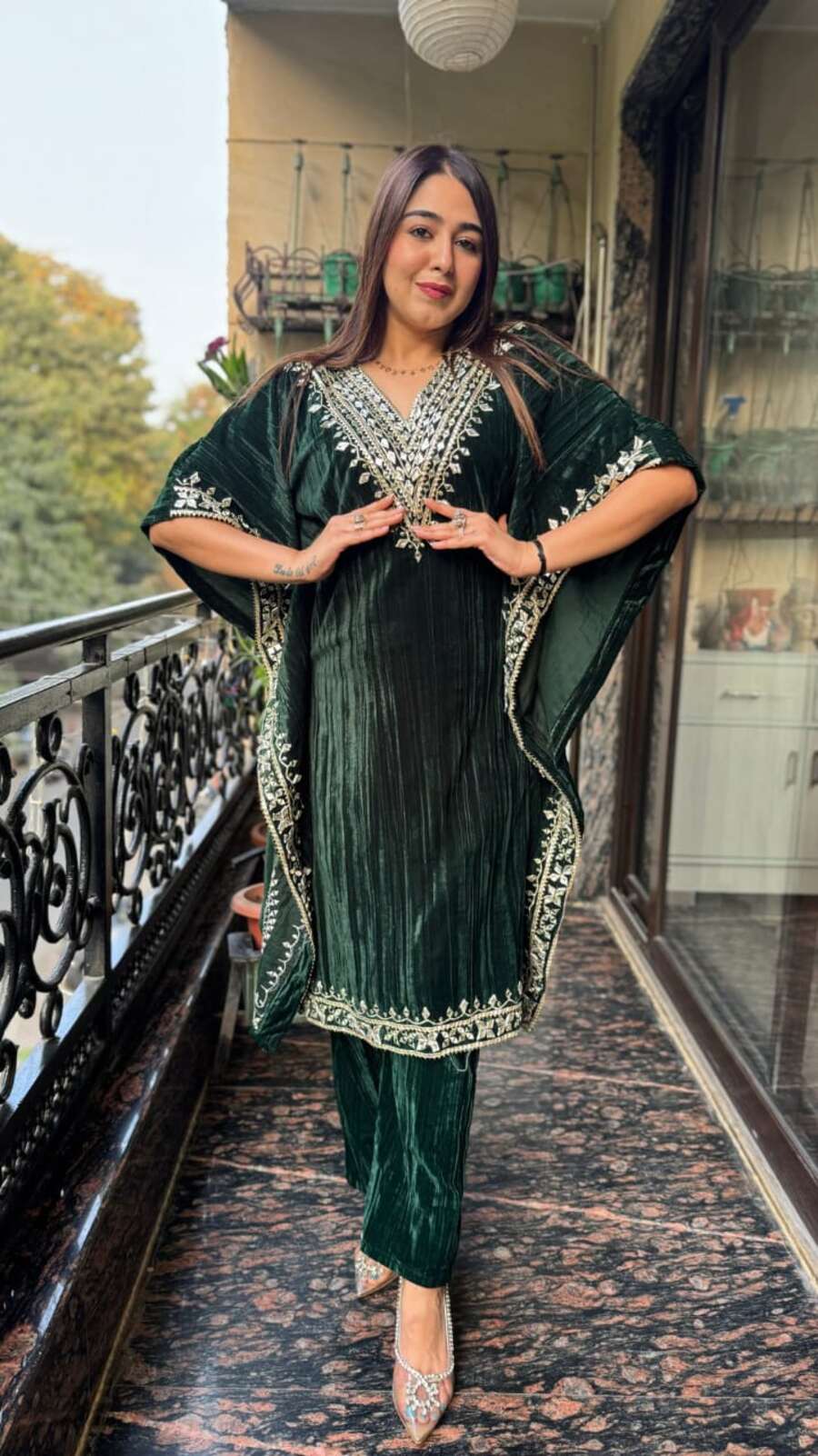 NEW ARRIVAL VELVET EMBROIDERY SEQUENCE WORK KAFTAN WITH PANT