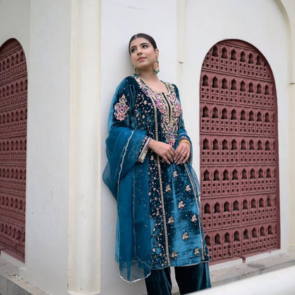 NEW ARRIVAL VISCOSE VELVET EMBROIDERY SEQUENCE MOTI WORK TOP PALAZZO