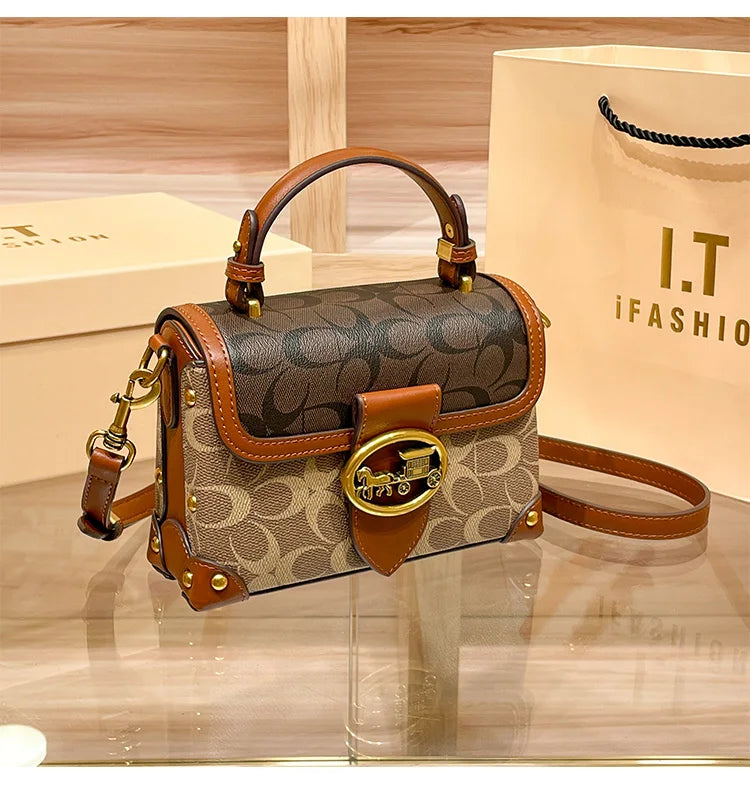 High-end carriage crossbody bag