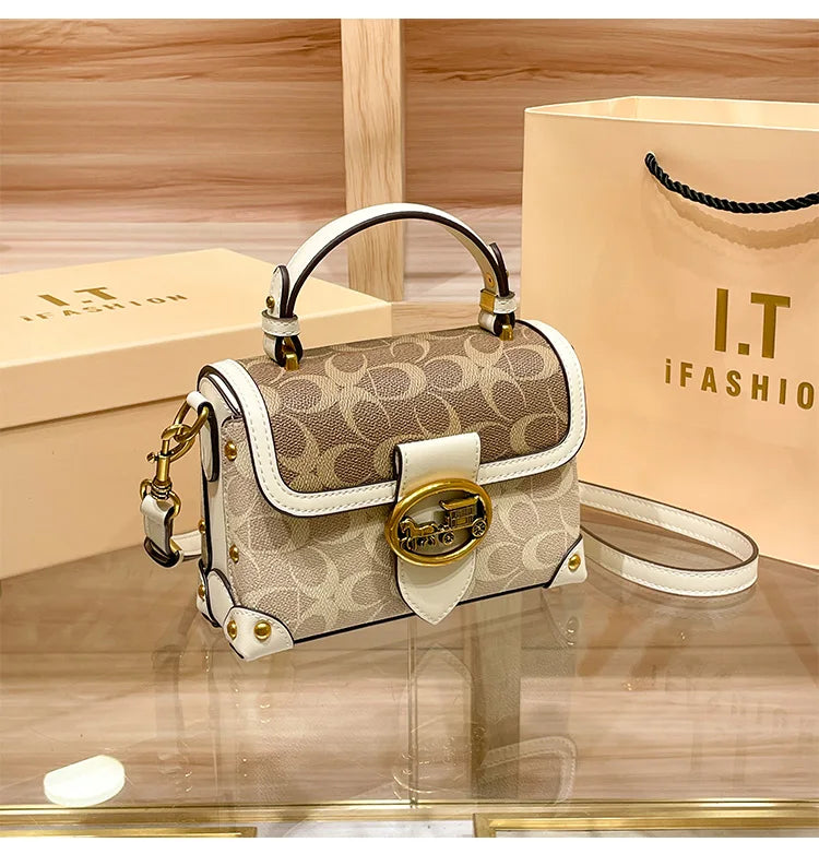 High-end carriage crossbody bag